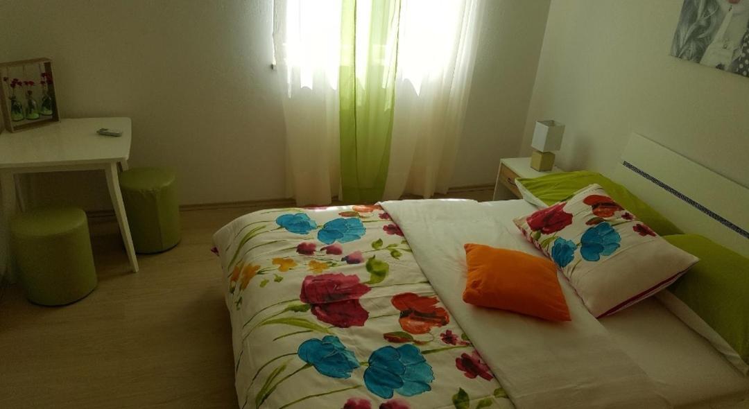 Barko Apartment And Rooms Χβαρ Εξωτερικό φωτογραφία